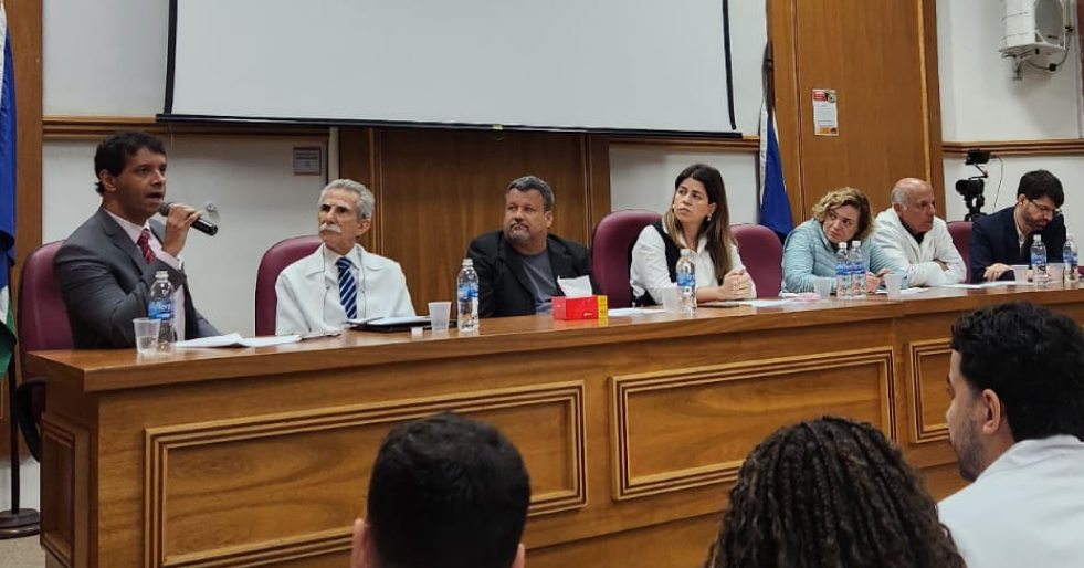 CREMERJ participa de colação de grau de formandos da Unirio
